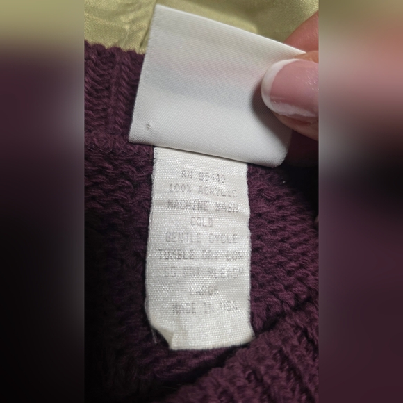 Bobbie Brooks Plum Cable Knit Sweater  Women’s Large  Cozy Winter Knit Vintage - Picture 6 of 8